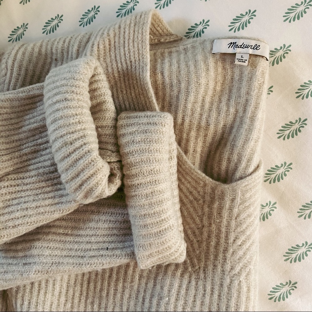 🔆Madewell🔆 Merino Wool Cropped V-Neck Pullover